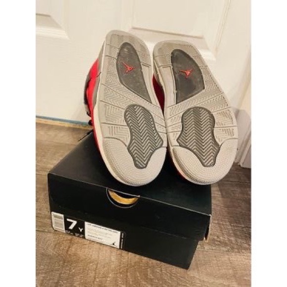 Jordan 4 Toro Bravo (GS) 7Y - Picture 3 of 3